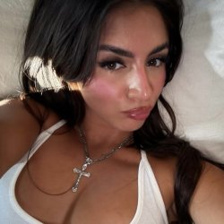 imagine her lips around you