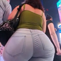 Thick Pawg MILF