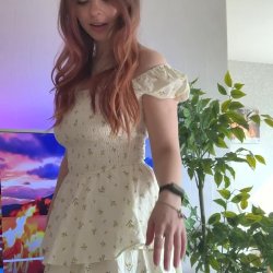🔞 Young sexy teen perky tits round ass tight wet pussy flash horny slut 🫦💦🍑😈 OF now