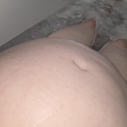 he creams his big pregnant cow