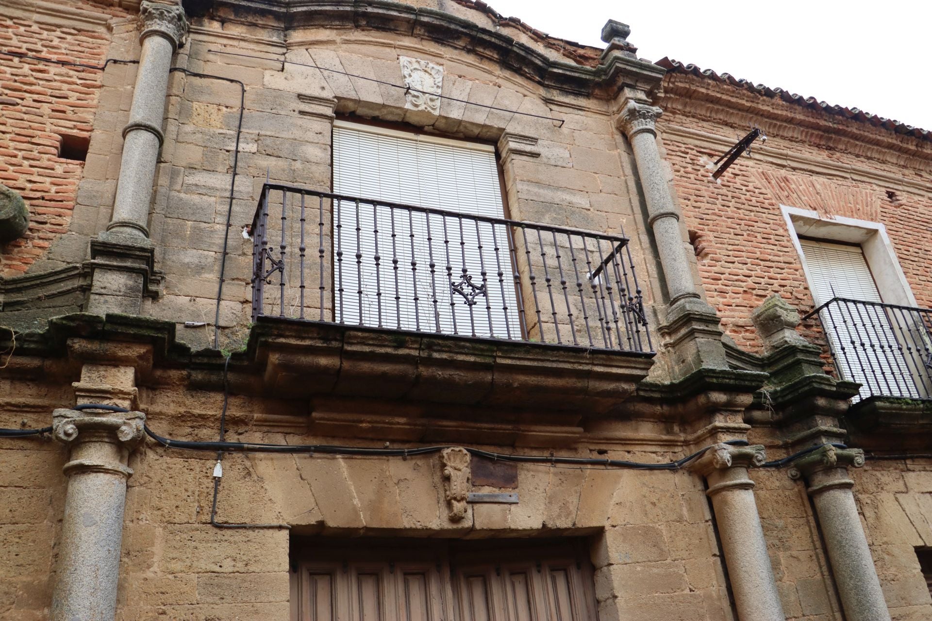 Una joya arquitectónica en un pueblo de León: a la venta el palacio donde durmió Napoleón | leonoticias.com