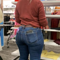 Hard working MILF pt 2