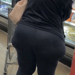 Phat ass gilf