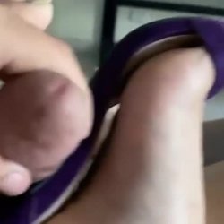 SHE GAVE SUCH A GOOD FOOTJOB WAS TOO BANGED UP IN COSTA RICA
