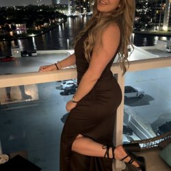 Busty Blonde Jewish Webslut, Ariella from Florida 🐈‍⬛