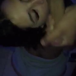 Turra mamando rica polla