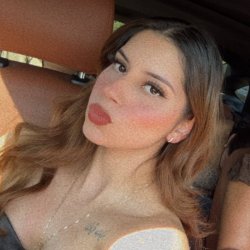 latina slut has fun on girls trip