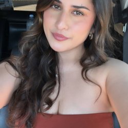 Cuck shows off sexy latina fat ass wifey