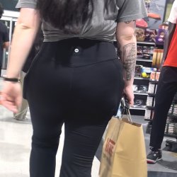 Gottta love pawgs