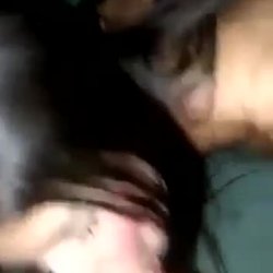 Novinha safadinha mamando