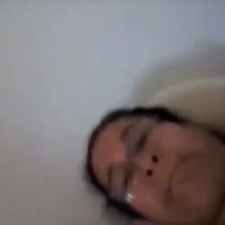 Coroa Bu3R@ mondou vídeo da buceta pro comedor e no final mostra o rosto sem querer kkkk😈😈🍆💦💦💦