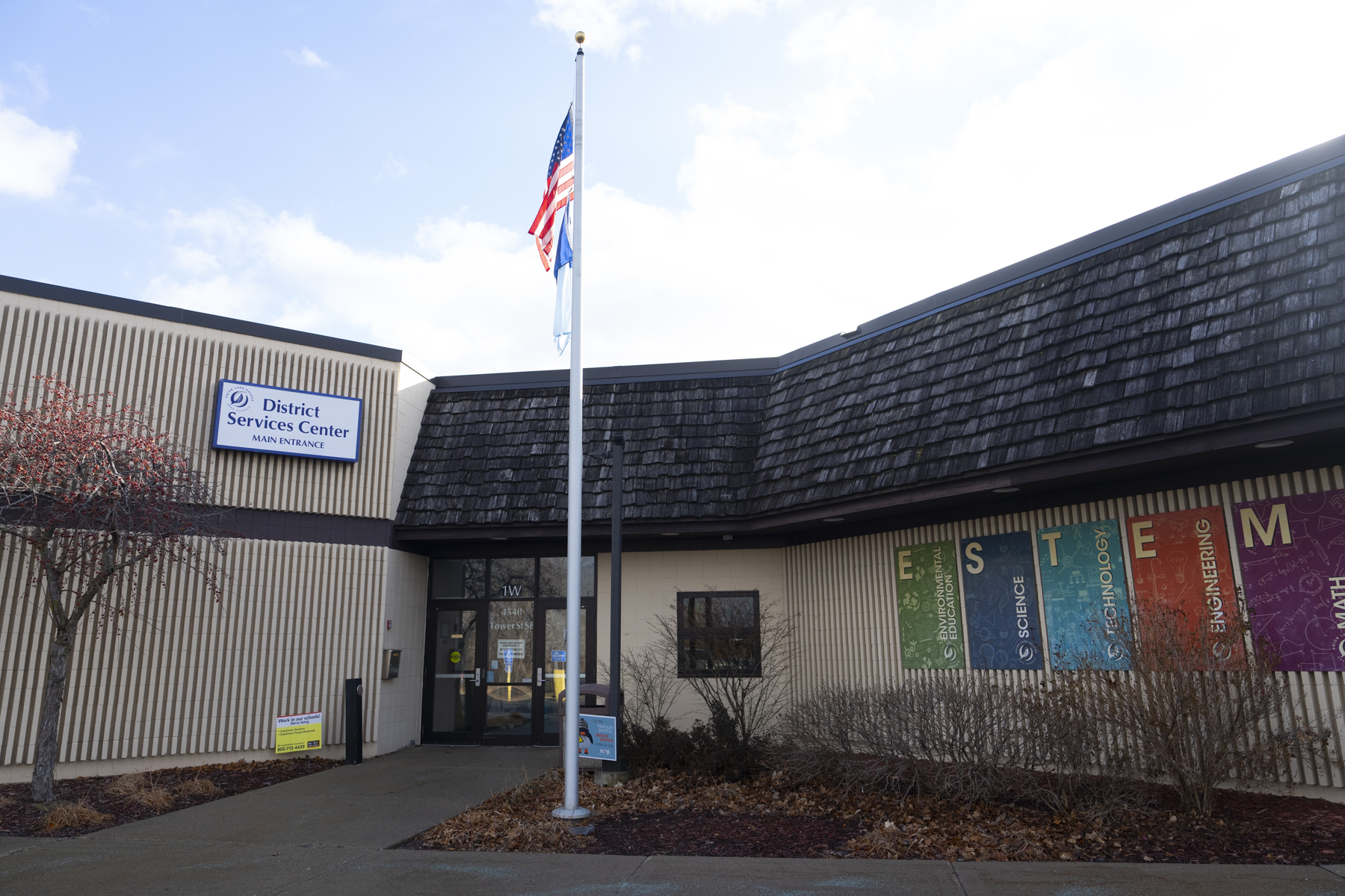 Prior Lake teacher threatens lawsuit for discipline over Facebook post