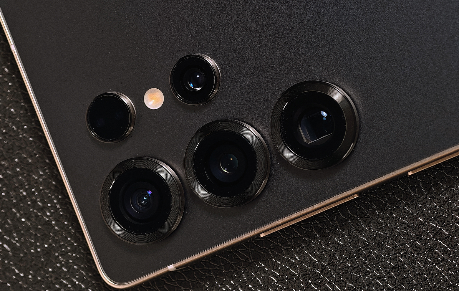 Samsung redesigns flagship strategy: Galaxy S26 Pro confirmed, Plus model dropped - SammyPolice
