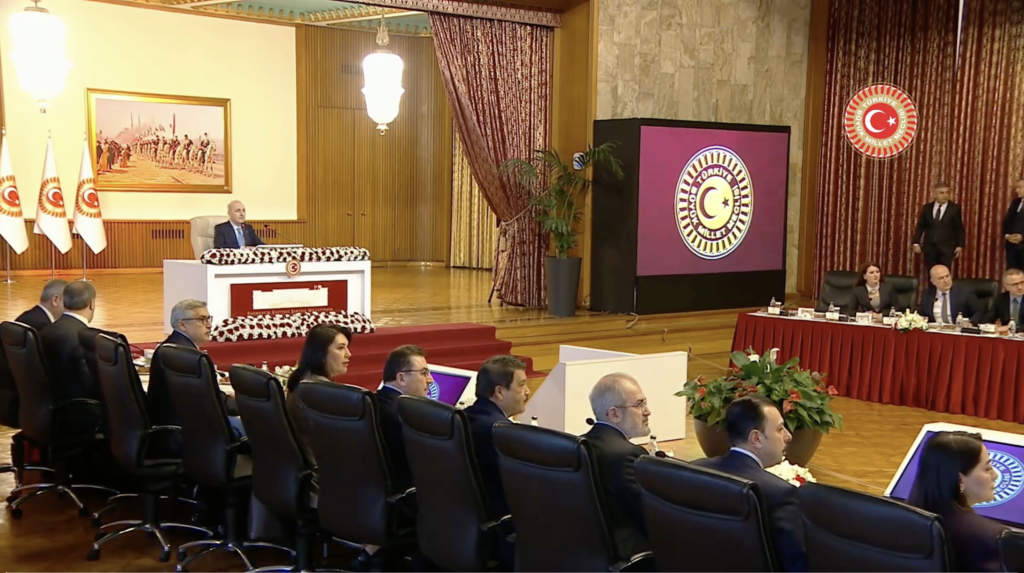 Çelik: “Komisyon, farklı partilerden sorumlu hareket eden değerli milletvekilleriyle ‘Terörsüz Türkiye’nin Meclis boyutunu hayata geçirmiştir” - Serbestiyet
