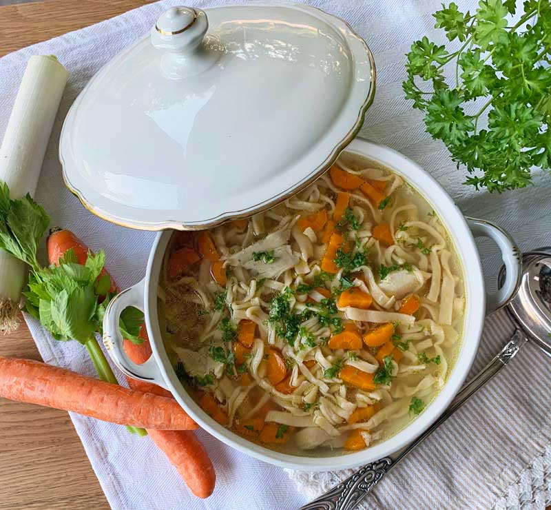 Rosół - polnische Hühnersuppe | Langsam kocht besser