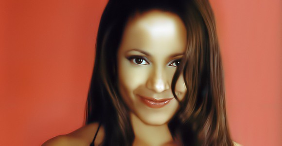 Judy Reyes Interview: ‘Scrubs’ Star Returns to New York City Roots in ‘Gun Hill Road’ – Smashing Interviews Magazine