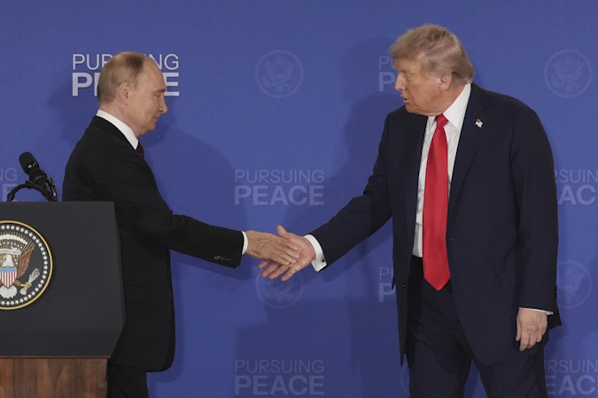 Trump Greenlights Aggressive Russia Sanctions Package to Force Peace Deal - South Florida Reporter