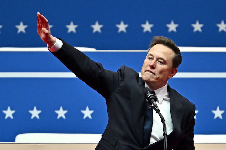 No, Elon Musk didn't make a fascist salute