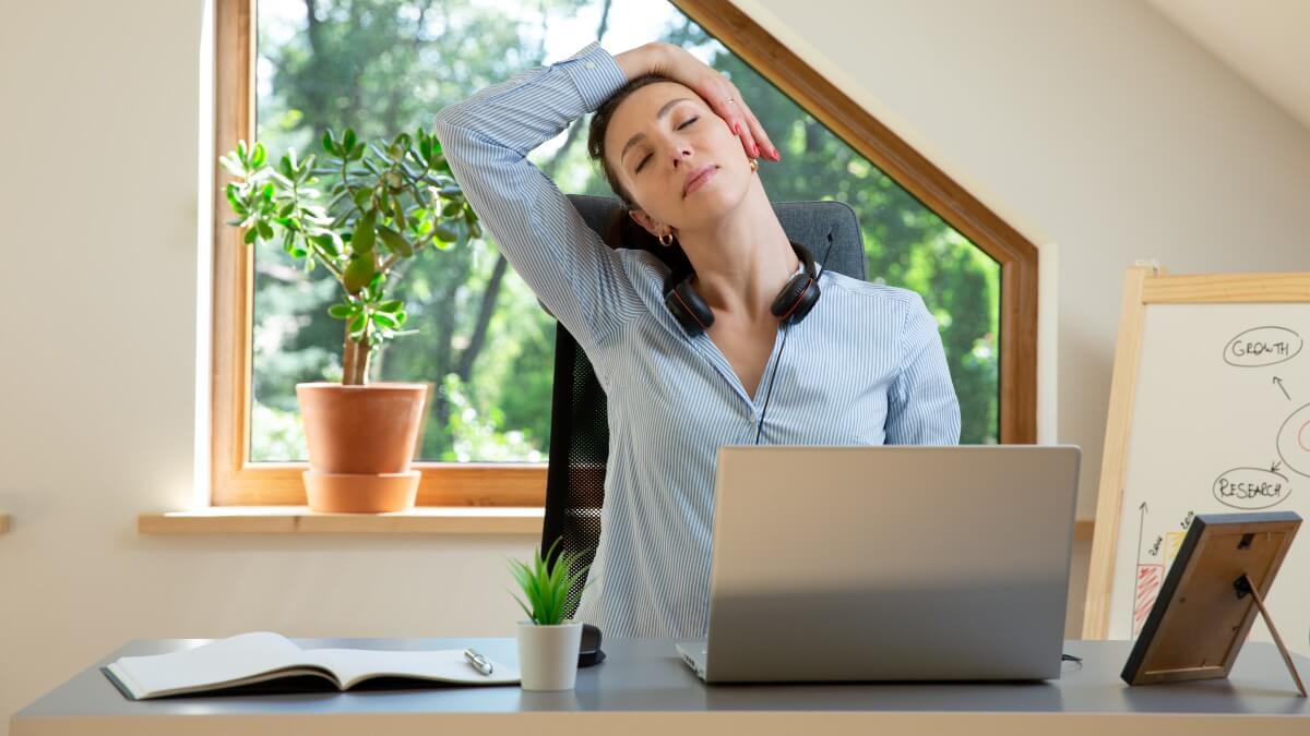 7 exercícios de alongamento para fazer em casa -Sport Life