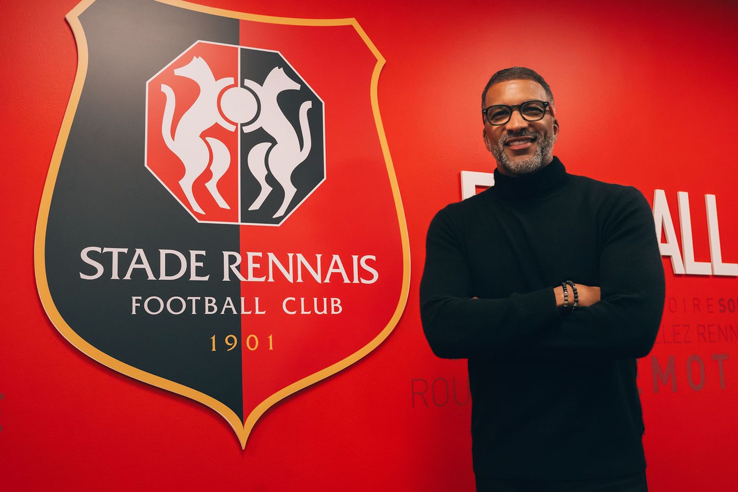 Salaire. Combien gagnait Habib Beye quand il jouait avec l'OM ?