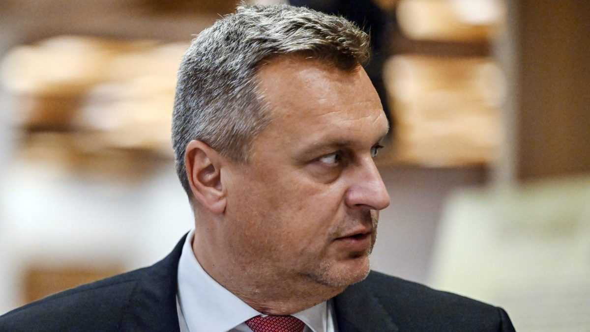 A. Danko chváli Trumpa za to, že sa zbavil ľudí, ktorý ho vyšetrovali - Správy STVR