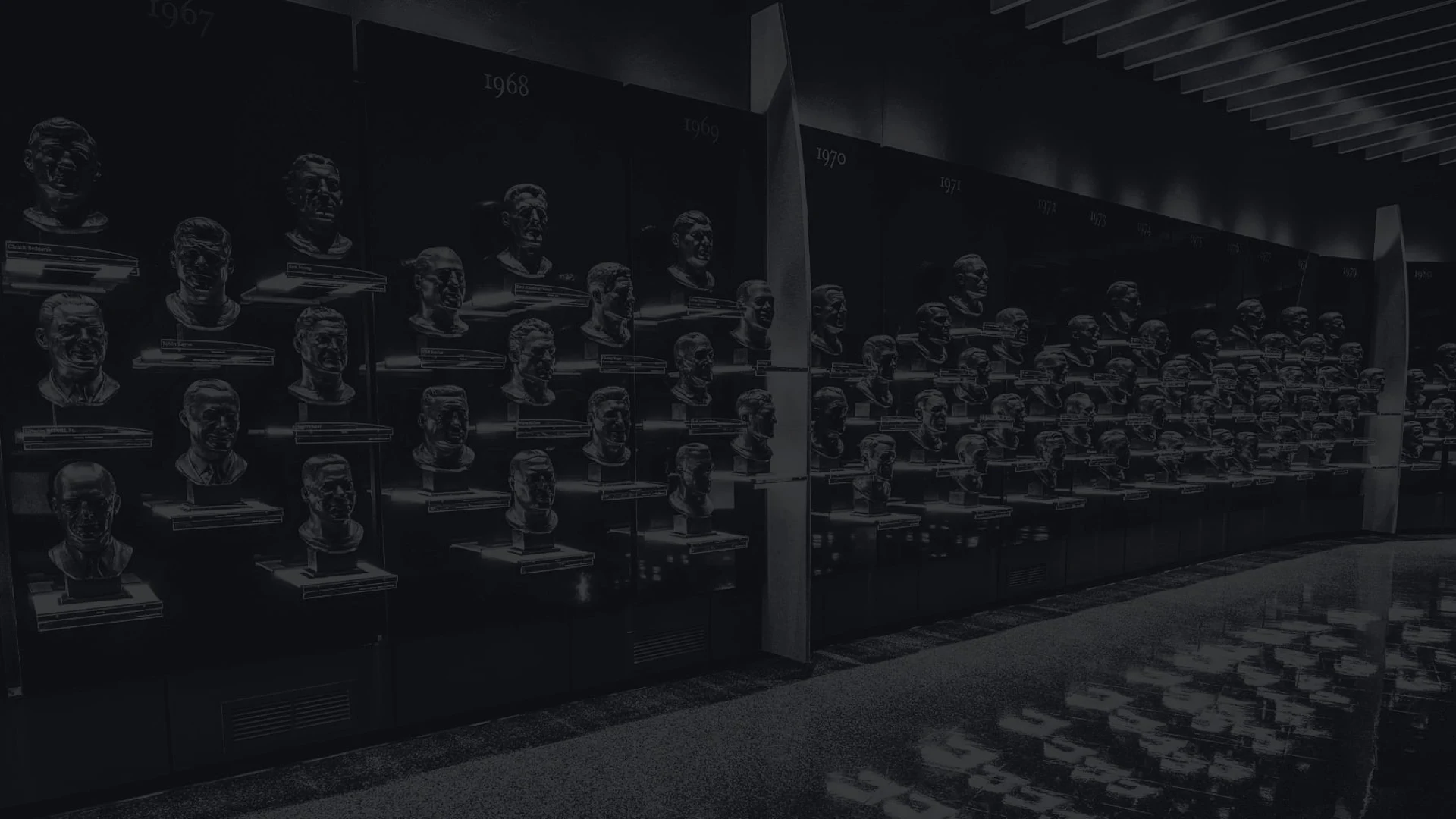 9 Seniors reach Semifinalist stage for Pro Football Hall of Fame's Class of 2026 | Pro Football Hall of Fame