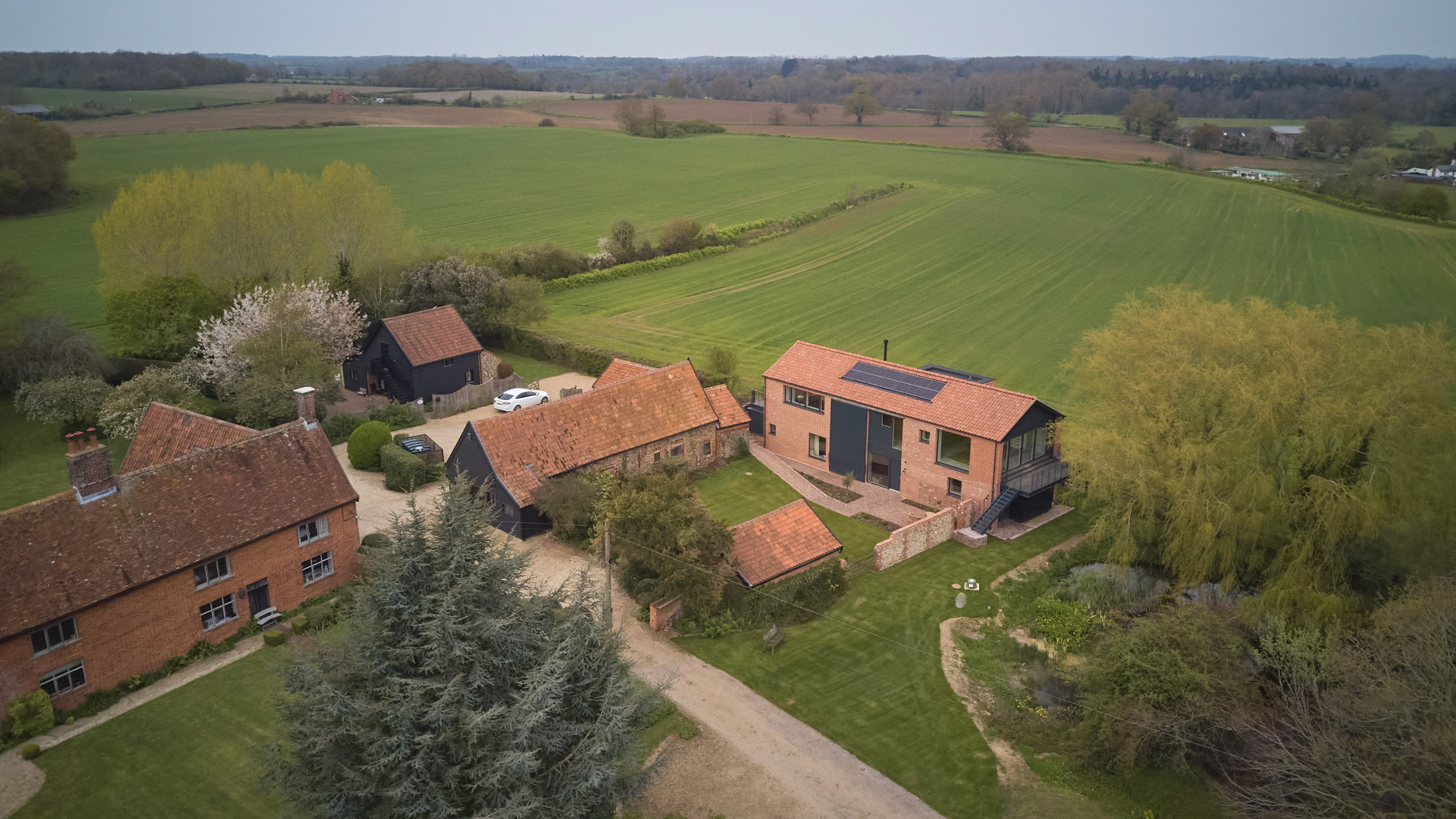 Mole Architects creates Alde Valley Barn within Suffolk farmyard