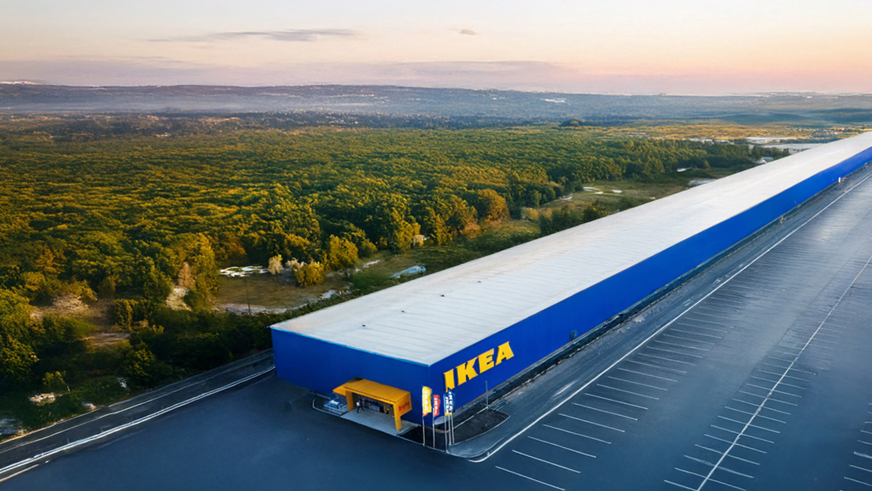 IKEA to build two-kilometre-long store that is "impossible to get lost in"