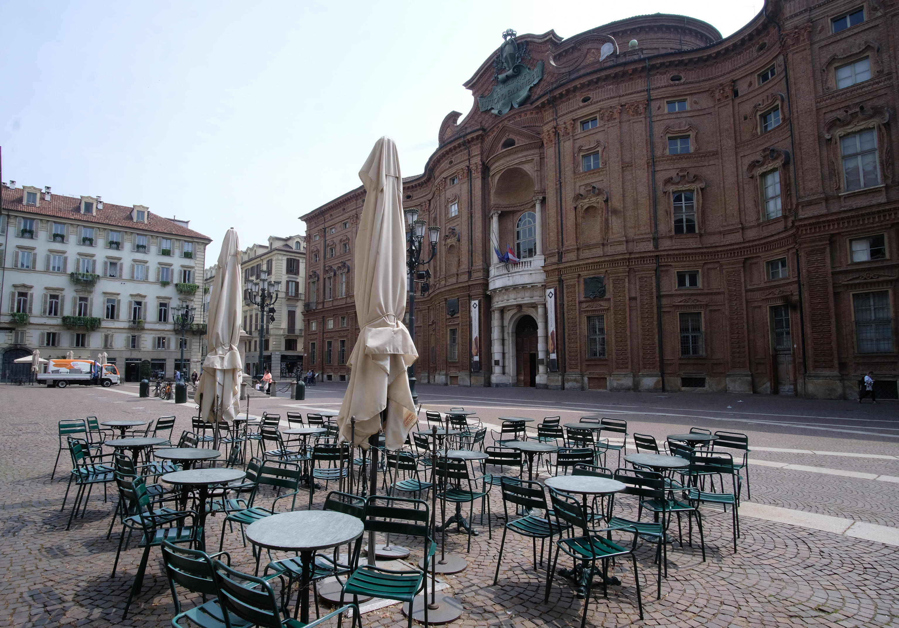 Covid, i ristoratori contro Draghi. Banchieri: «Molto peggio di Conte, fa solo promesse. E il ministro Franco neanche ci riceve» - L'intervista - Open