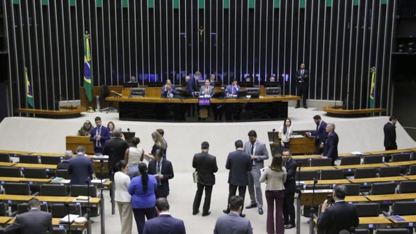 Câmara aprova criação das universidades federais do Esporte e Indígena