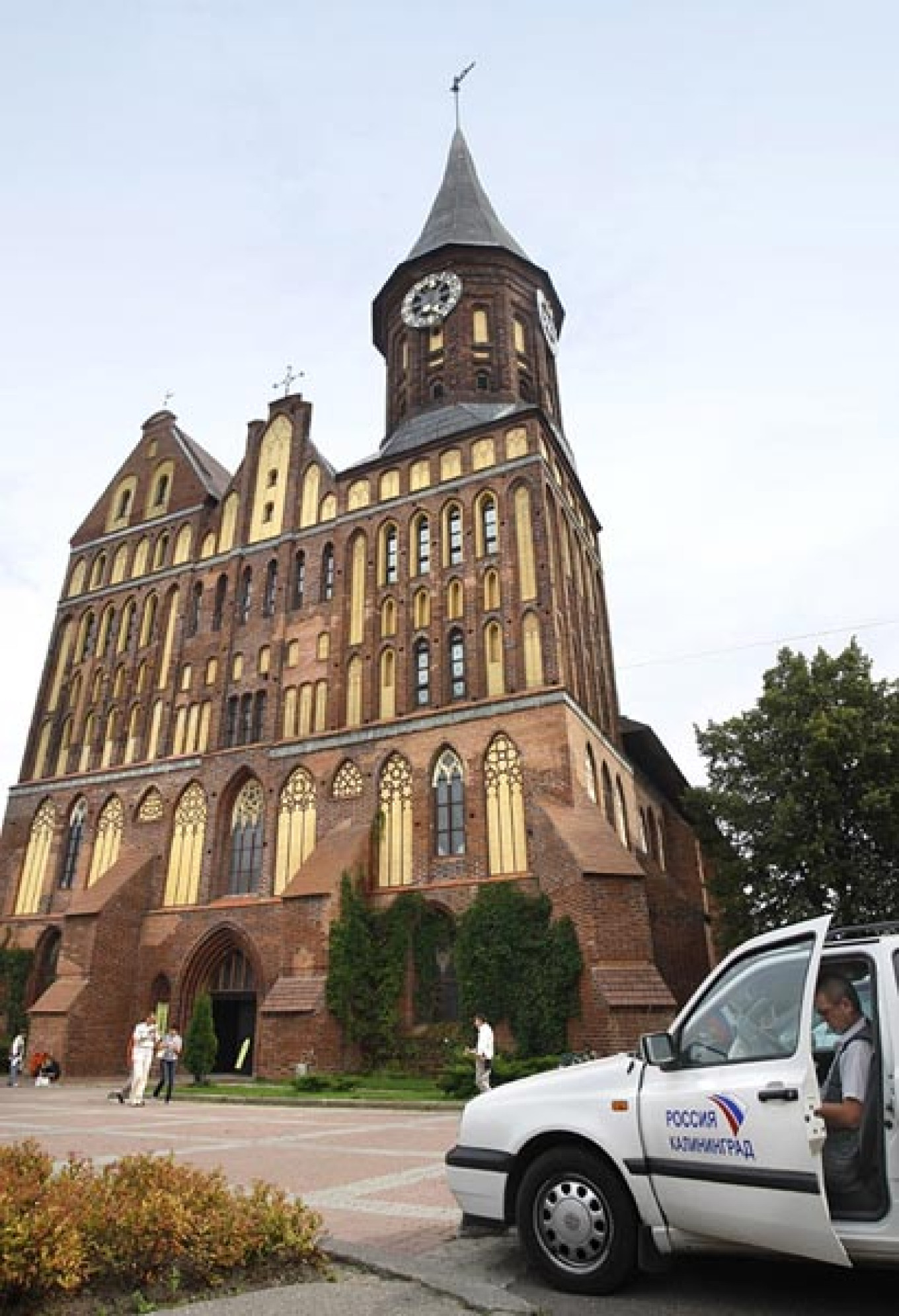 If Russia Gets Crimea, Should Germany Get Kaliningrad?
