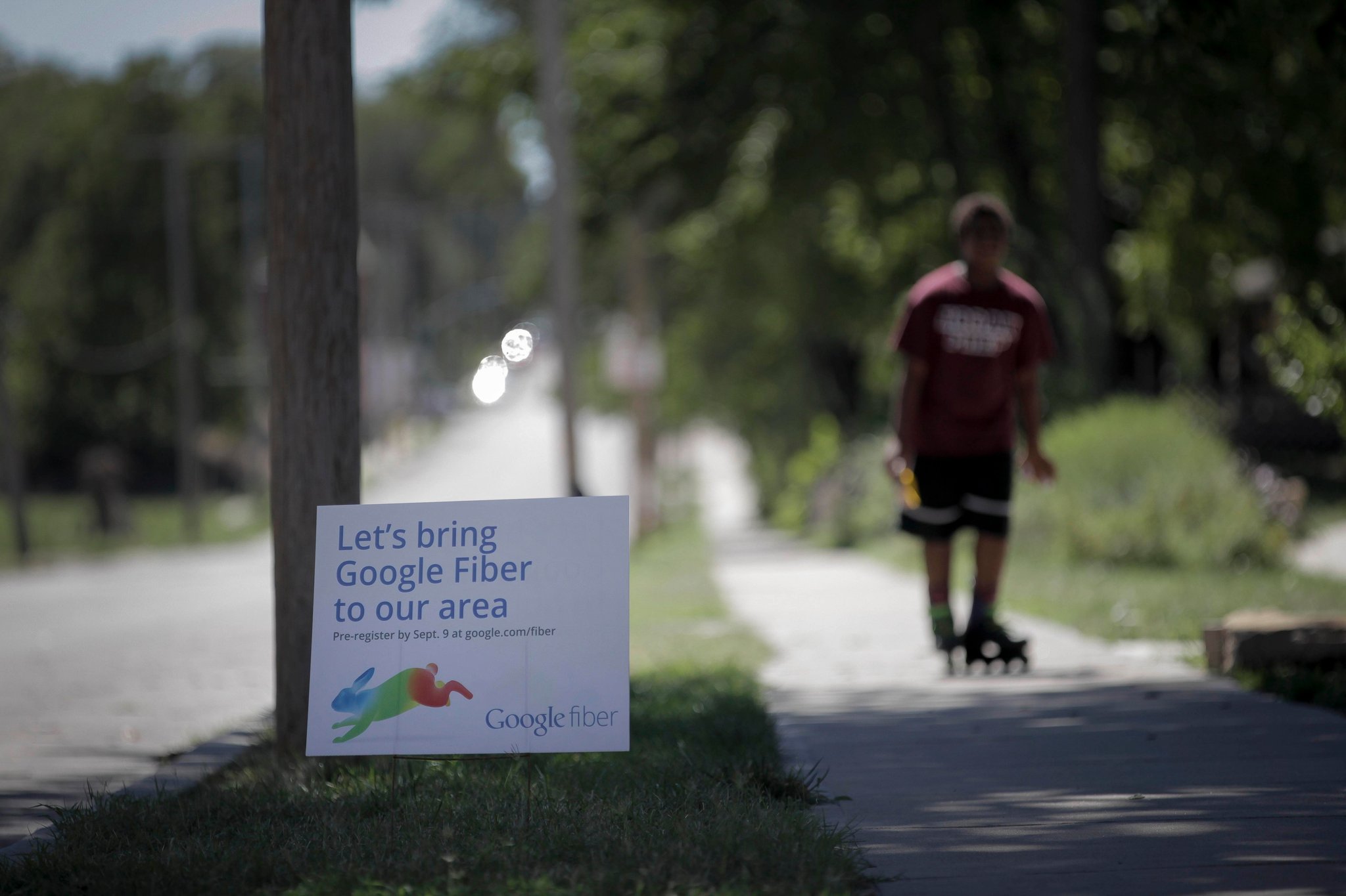 Google's Coolest Project? Broadband - The New York Times