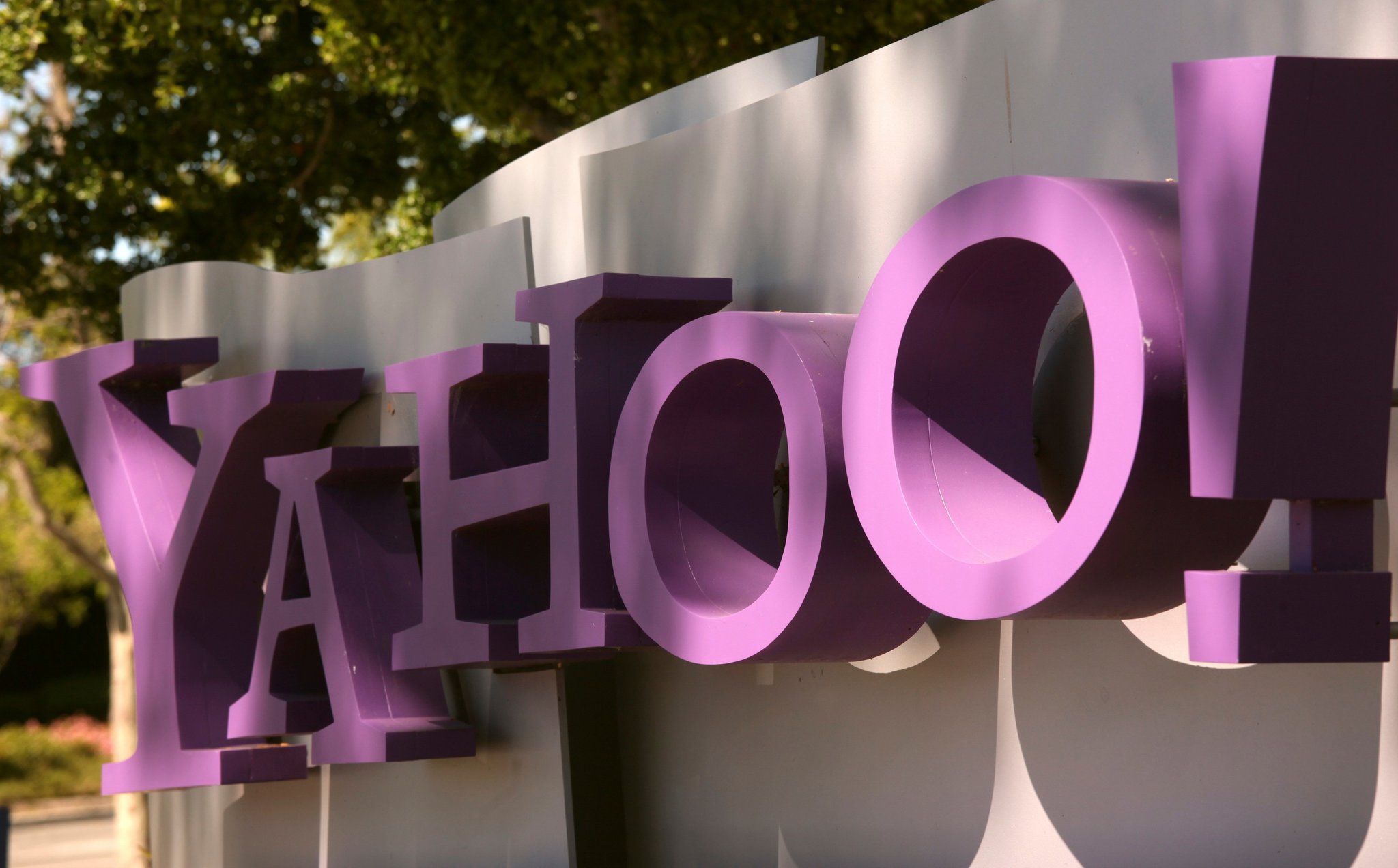 Secret Court Declassifies Yahoo's Role in Disclosure Fight - The New York Times