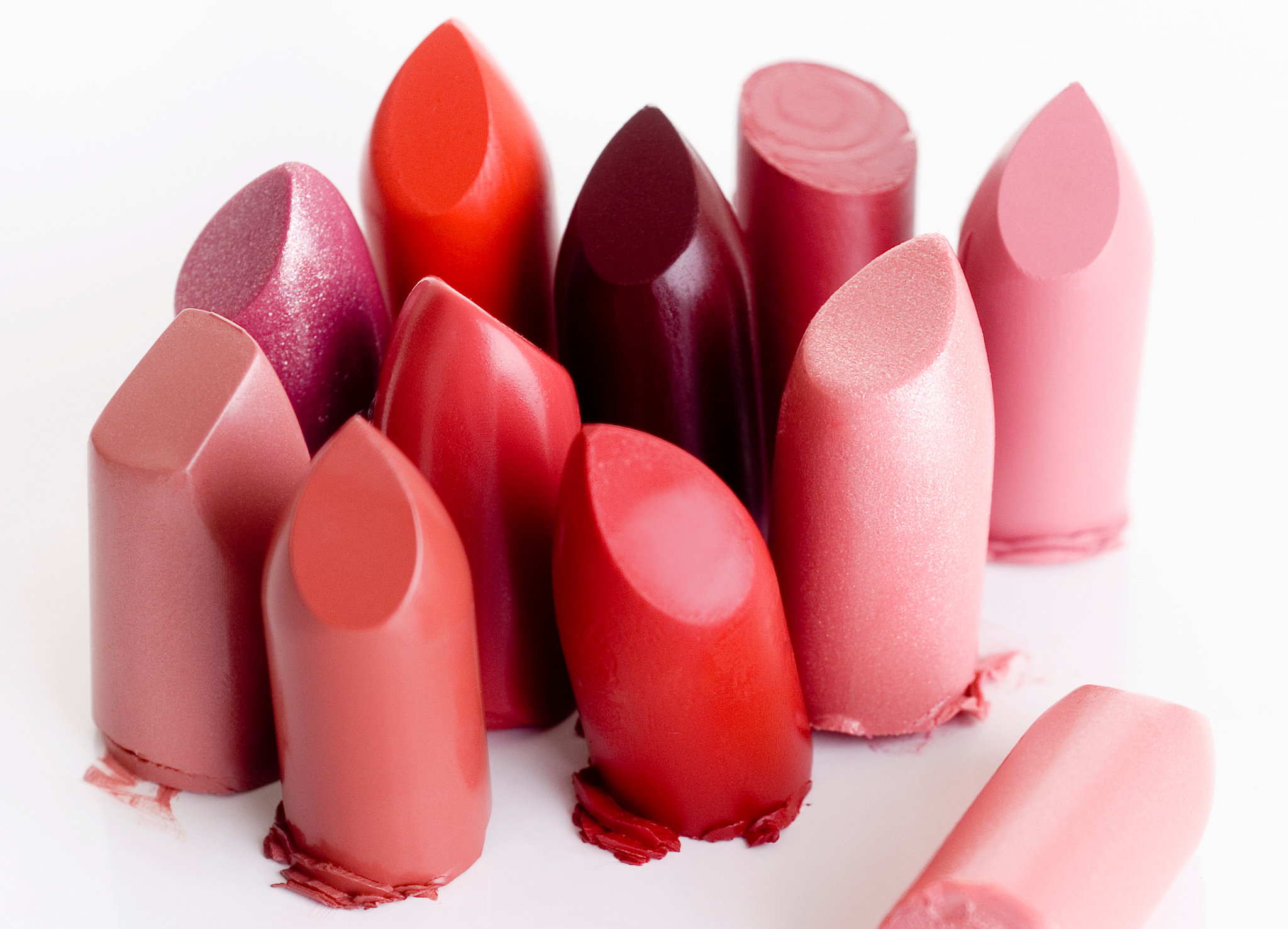 Is There Danger Lurking in Your Lipstick? - The New York Times