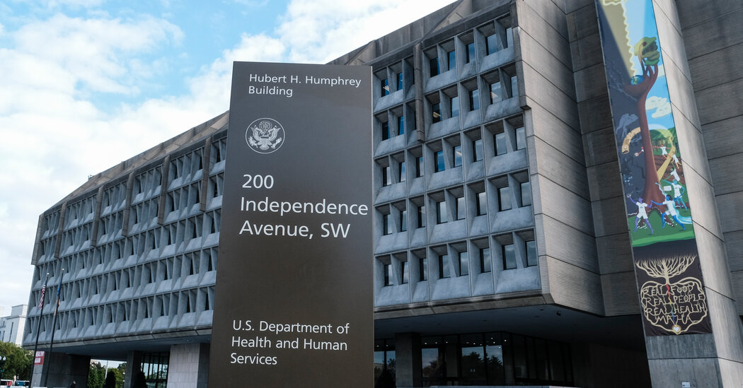 Health Dept. Freezes $10 Billion in Funding to 5 Democratic States - The New York Times