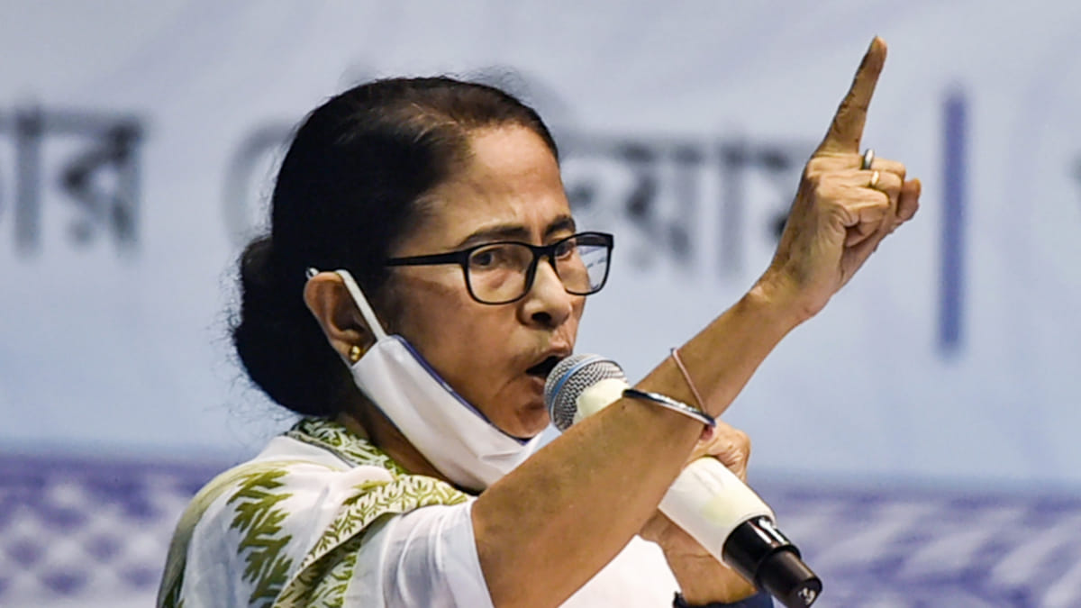Bengal's business image took a beating after Nandigram & Singur. Mamata is desperate to fix it