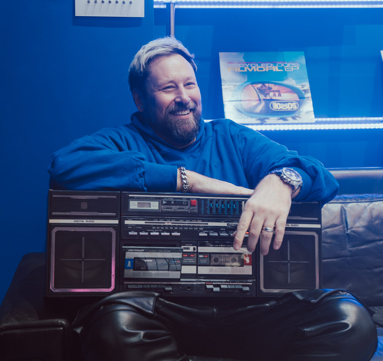 DJ Umek odprl brivnico s konceptom - StyleOverNet