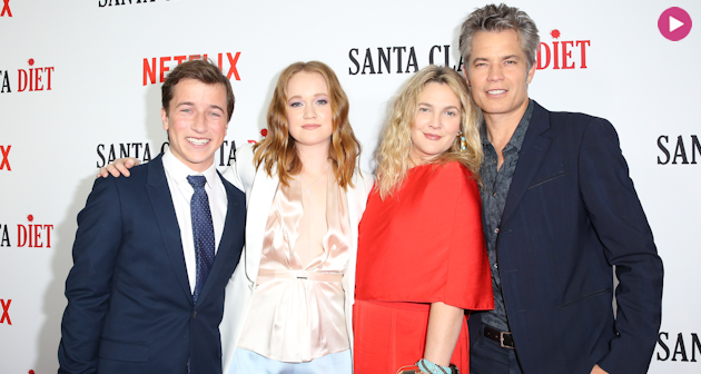 Drew Barrymore Celebrates Netflix’s Santa Clarita Diet Season 2 Premiere