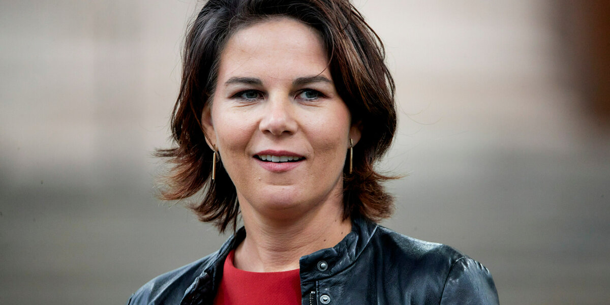 Annalena Baerbock über Außenpolitik: „Schweigen ist keine Diplomatie“ | taz.de