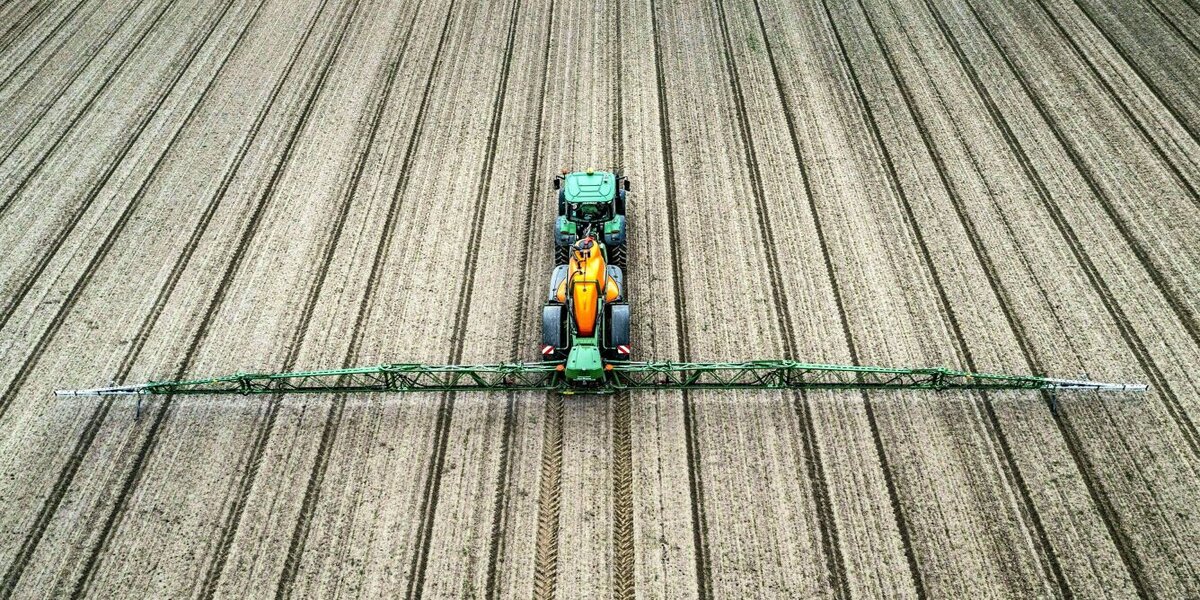 Studie zu Pestiziden: Synthetische sind gefährlicher | taz.de