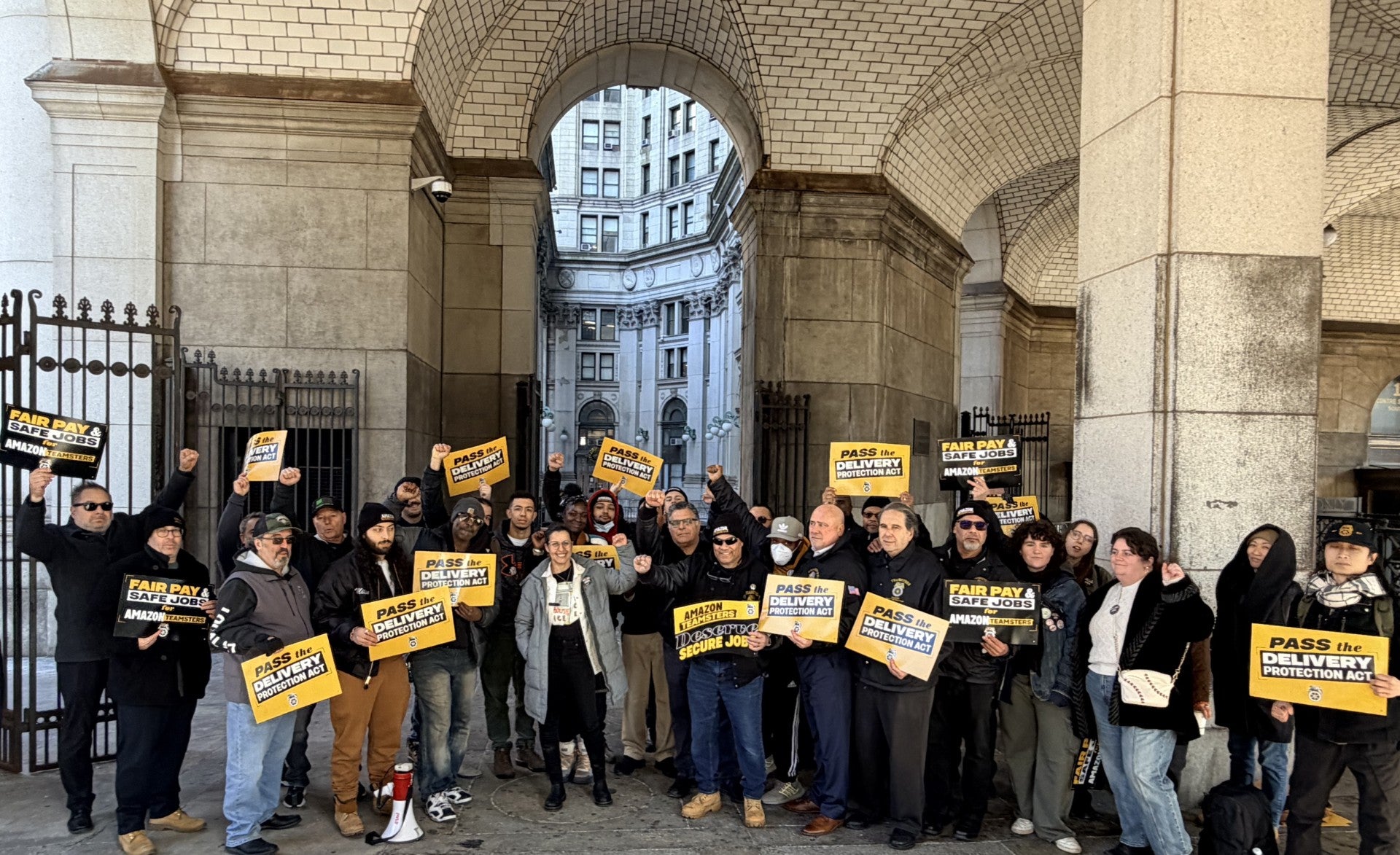 Amazon Teamsters Demand New York City Council Pass Delivery Protection Act in 2026 - International Brotherhood of Teamsters