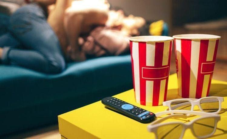 Sexo No Sofa – Top 5 Posições Sexuais Para Conhecer - TelaErotica.com
