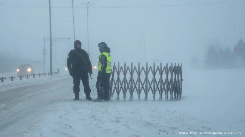 В Казахстане введены ограничения движения на дорогах из-за непогоды