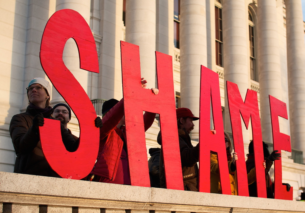 3 Tips For Surviving Extreme Public Embarrassment