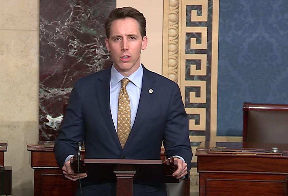 Hawley Blasts Google For Threatening Right Media, Controlling Info
