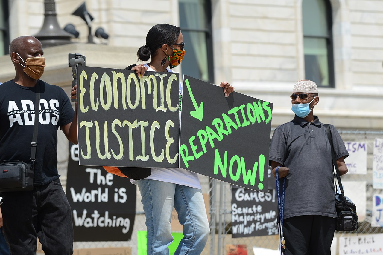 Videos: Chicago School Teaches Kids To Support Race-Based Payouts