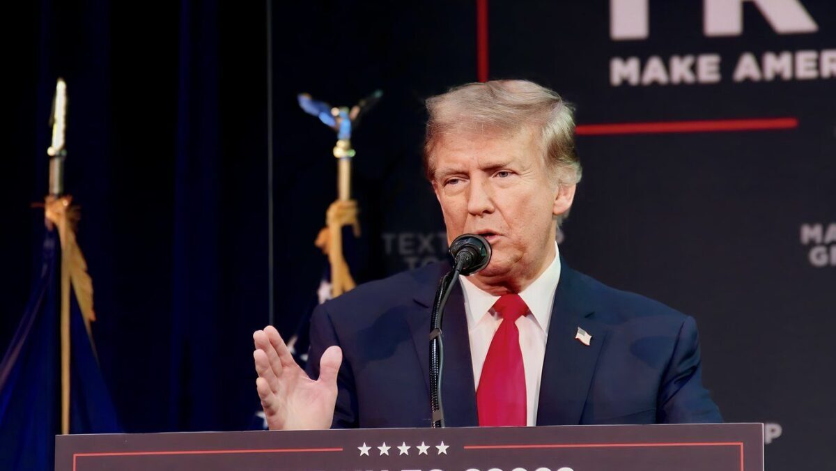 2500% Spike In Google Search Results For 'Trump' And 'Fascist'