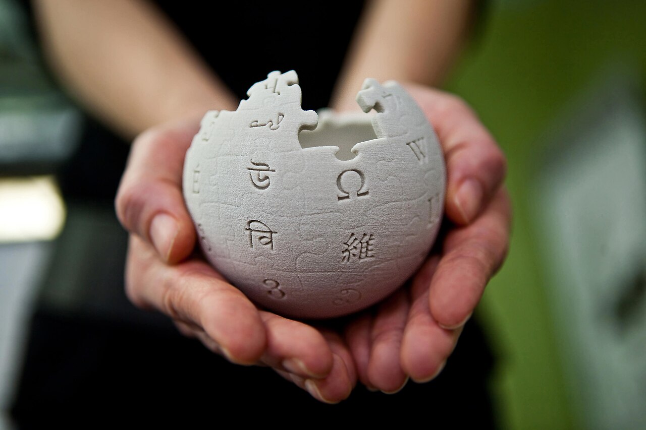 NYT Helps Wikipedia Co-Founder Lie About Its Blatant Leftist Bias