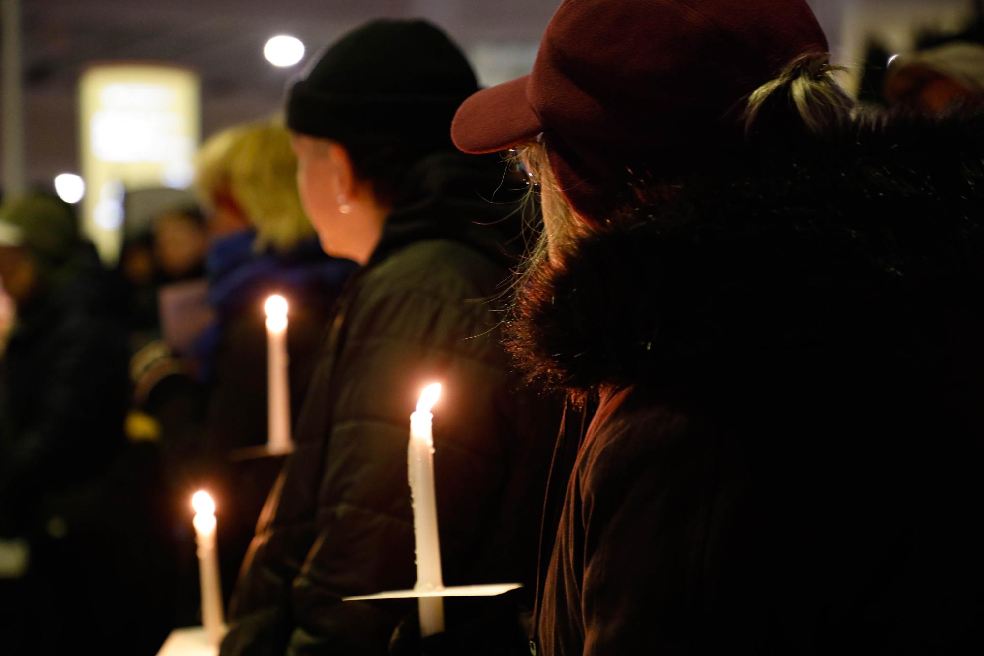 Alex Pretti vigil held outside of Mizzou VA hospital