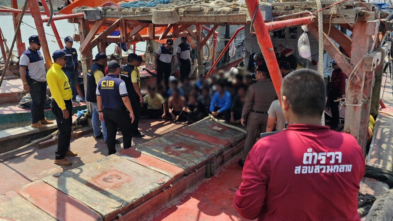 Thai Authorities Intercept Illegal Vietnamese Fishing in the Gulf of Thailand - The Pattaya News